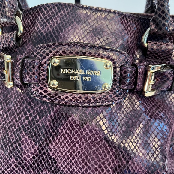 Michael Kors Purple Snake Skin Pattern Double Pocket Handbag - Picture 3 of 14